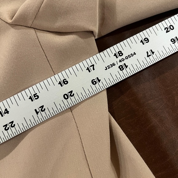 Cicy Bell Women’s Long Sleeve 1 Button Tan Casual Blazer - Size Medium - Picture 9 of 14